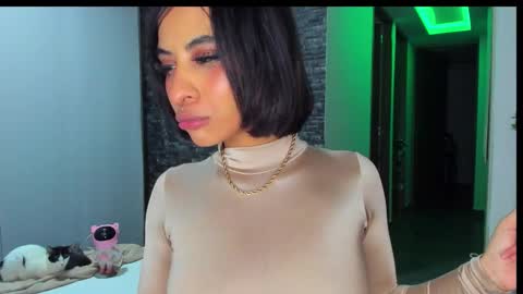 M A R I A N E online show from 16, 3, 2026