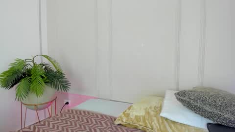 Maria Pettit online show from 10, 1, 2026