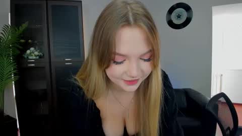 mariarobinsone online show from 4, 10, 2025