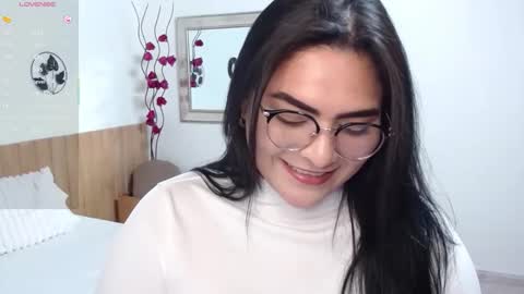 Snapshot of mariavex chatting on 17, 4, 2026 mariavex online show from 17, 4, 2026