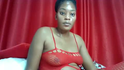 Snapshot of maribellah1 chatting on 23, 11, 2025 Pauline online show from 23, 11, 2025