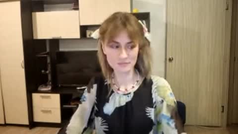 Snapshot of maribethgawrych chatting on 11, 4, 2026 Elianor online show from 11, 4, 2026