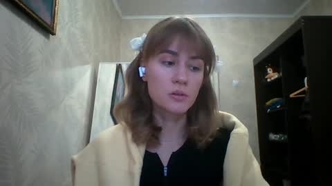 Snapshot of maribethgawrych chatting on 25, 4, 2026 Elianor online show from 25, 4, 2026