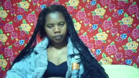 Snapshot of marie599194 chatting on 7, 7, 2026 marie599194 online show from 7, 7, 2026