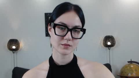 Marie Fitch online show from 8, 11, 2025