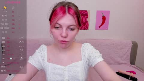 Snapshot of marie_reyess chatting on 7, 6, 2026 Marie 3 online show from 7, 6, 2026