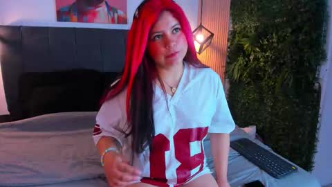 Snapshot of mariee_bloom chatting on 18, 3, 2026 Marie online show from 18, 3, 2026