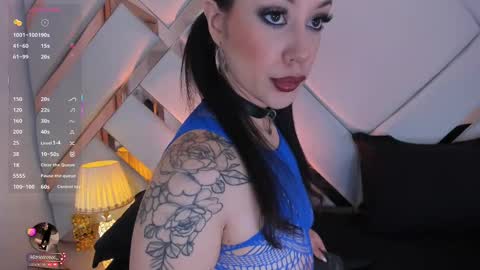 Snapshot of mariee_rosee chatting on 10, 9, 2025 Mary online show from 10, 9, 2025