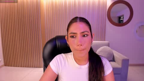 Snapshot of mariejane2 chatting on 8, 12, 2024 Im Marie Jane online show from 8, 12, 2024