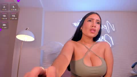 Snapshot of mariejane2 chatting on 4, 1, 2025 Im Marie Jane online show from 4, 1, 2025