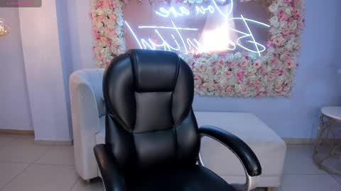 Snapshot of mariejane2 chatting on 28, 2, 2025 Im Marie Jane online show from 28, 2, 2025