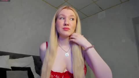 Snapshot of mariel_brown chatting on 22, 6, 2026 mariel_brown online show from 22, 6, 2026