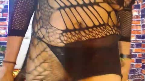 Snapshot of marielahornypri chatting on 2, 5, 2026 marielahornypri online show from 2, 5, 2026