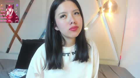 Snapshot of marielqueenx chatting on 4, 1, 2025 Viviana online show from 4, 1, 2025