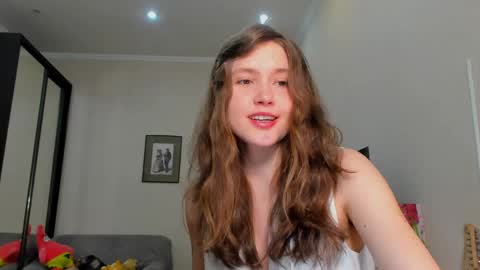 Snapshot of mariesoft chatting on 24, 4, 2026 MarieBelle online show from 24, 4, 2026