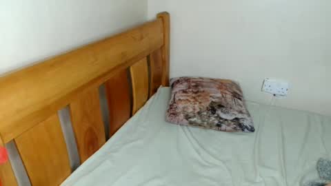 Snapshot of marigold_gift chatting on 7, 7, 2026 gold online show from 7, 7, 2026