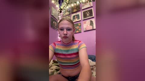 Snapshot of marigoldgoddess chatting on 16, 12, 2025 Marigold online show from 16, 12, 2025