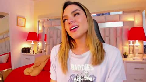 Snapshot of mariiahneedles chatting on 3, 1, 2025 mariiahneedles online show from 3, 1, 2025