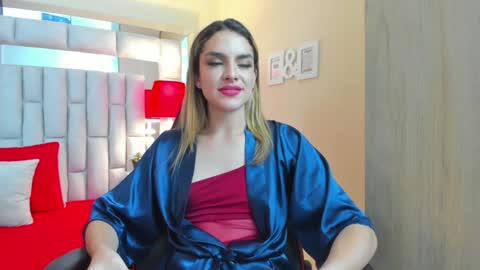 Snapshot of mariiahneedles chatting on 7, 1, 2025 mariiahneedles online show from 7, 1, 2025