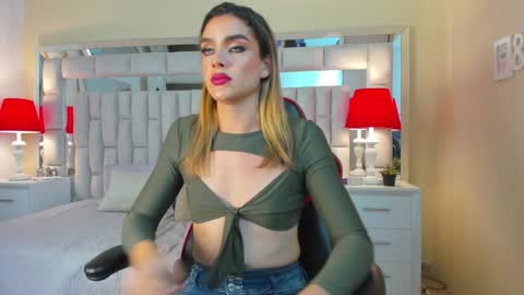 Snapshot of mariiahneedles chatting on 9, 1, 2025 mariiahneedles online show from 9, 1, 2025