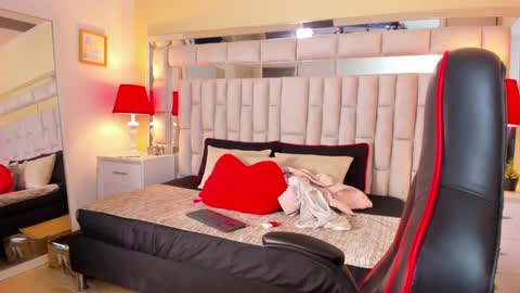 Snapshot of mariiahneedles chatting on 11, 1, 2025 mariiahneedles online show from 11, 1, 2025