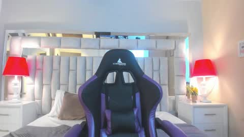 Snapshot of mariiahneedles chatting on 26, 11, 2025 mariiahneedles online show from 26, 11, 2025