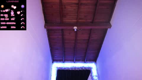 Snapshot of mariiana_hasper chatting on 7, 1, 2025 Mariana Hasper online show from 7, 1, 2025