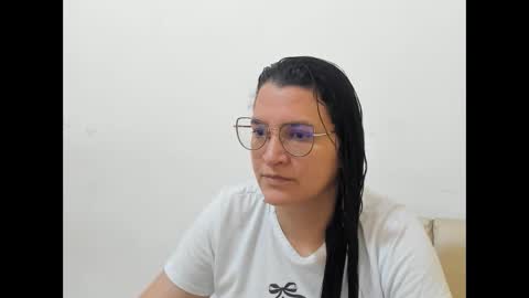 Snapshot of marilyn_garcia chatting on 11, 1, 2026 MARILYN SEXY online show from 11, 1, 2026