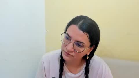 Snapshot of marilyn_garcia chatting on 30, 3, 2026 MARILYN SEXY online show from 30, 3, 2026