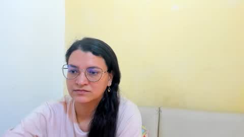 Snapshot of marilyn_garcia chatting on 10, 4, 2026 MARILYN SEXY online show from 10, 4, 2026