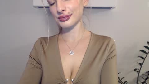 Snapshot of marilyndevilish chatting on 13, 12, 2024 MarilynDevilish online show from 13, 12, 2024