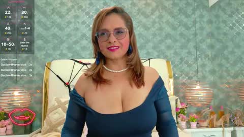 Marilyn Vega online show from 30, 10, 2025