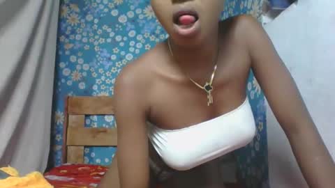 Snapshot of marinagold69 chatting on 12, 5, 2026 marinagold69 online show from 12, 5, 2026