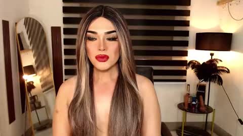 Snapshot of marinamorets chatting on 2, 2, 2025 marina online show from 2, 2, 2025