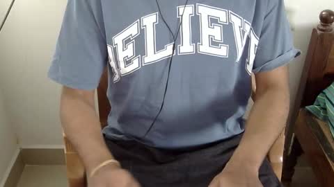 Snapshot of marinavine chatting on 1, 2, 2026 The SHY UncutBoy online show from 1, 2, 2026