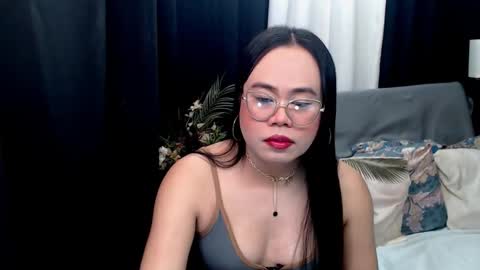 LEAH online show from 20, 10, 2025