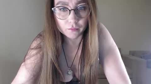Snapshot of marishaarimova chatting on 16, 9, 2025 Marisha Arimova online show from 16, 9, 2025