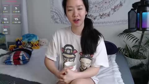 Snapshot of marissapeach chatting on 2, 2, 2025 MarissaPeach online show from 2, 2, 2025