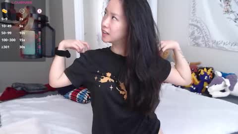 Snapshot of marissapeach chatting on 25, 10, 2025 MarissaPeach online show from 25, 10, 2025