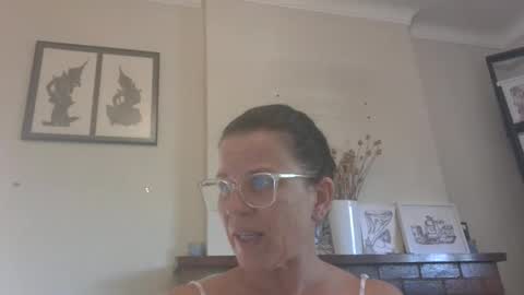 Snapshot of mark_and_lola chatting on 4, 12, 2025 mark_and_lola online show from 4, 12, 2025