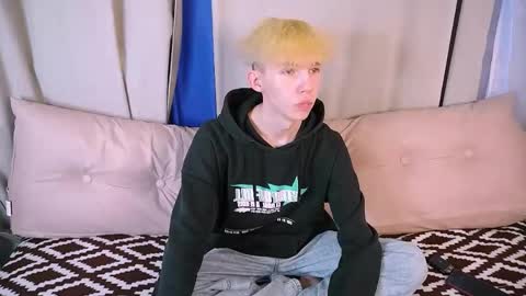 Snapshot of mark_brain chatting on 28, 4, 2026 mark_brain online show from 28, 4, 2026