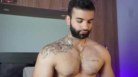 Snapshot of mark_hazze chatting on 11, 10, 2025 Mark online show from 11, 10, 2025