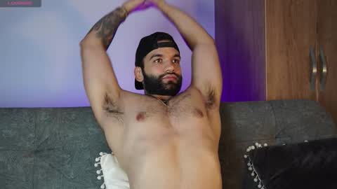 Snapshot of mark_hazze chatting on 28, 10, 2025 Mark online show from 28, 10, 2025