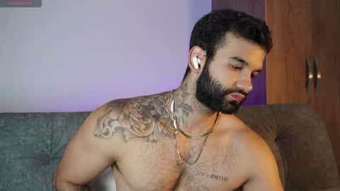 Snapshot of mark_hazze chatting on 3, 11, 2025 Mark online show from 3, 11, 2025