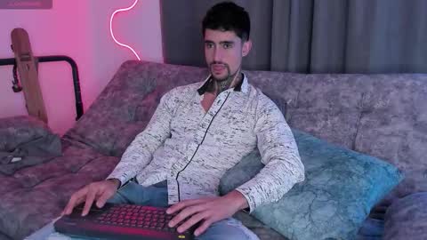 Snapshot of mark_kamper chatting on 19, 9, 2025  mark kamper  online show from 19, 9, 2025