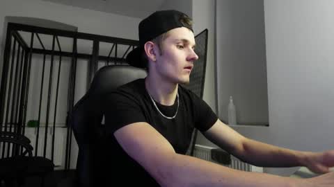 Snapshot of mark_karson chatting on 30, 9, 2025 MARK KARSON online show from 30, 9, 2025