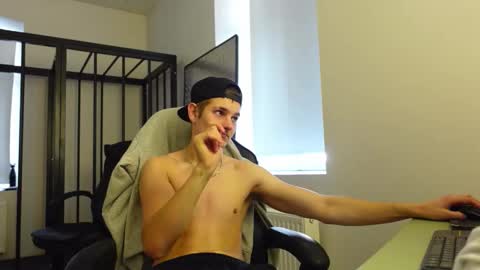 Snapshot of mark_karson chatting on 7, 10, 2025 MARK KARSON online show from 7, 10, 2025