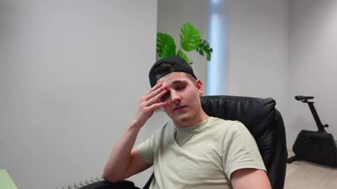 Snapshot of mark_karson chatting on 8, 4, 2026 MARK KARSON online show from 8, 4, 2026