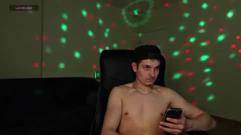 Snapshot of mark_karson chatting on 15, 4, 2026 MARK KARSON online show from 15, 4, 2026