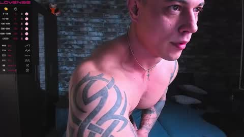 Snapshot of mark_normal chatting on 20, 12, 2025 Mark online show from 20, 12, 2025